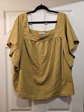 Sonoma Mustard Green Square Neck Flutter Sleeve Blouse